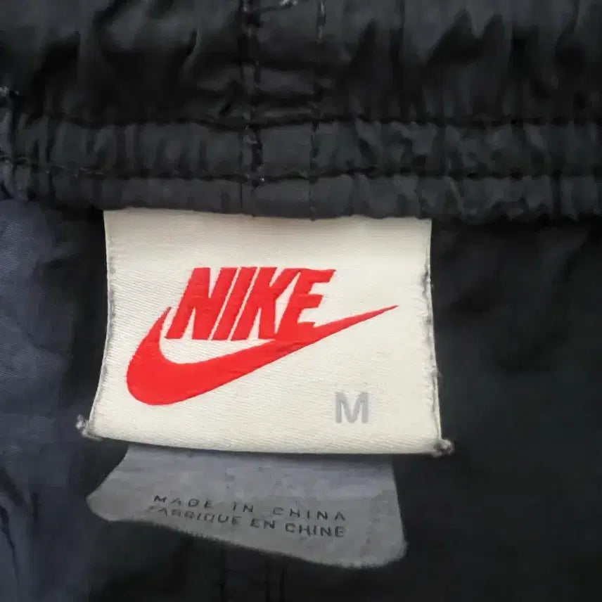 [BUNJANG] Stussy Nike Water Shorts (Off Noir) - Size M / (m) 스투시 나이키 워터 쇼츠 오프느아르