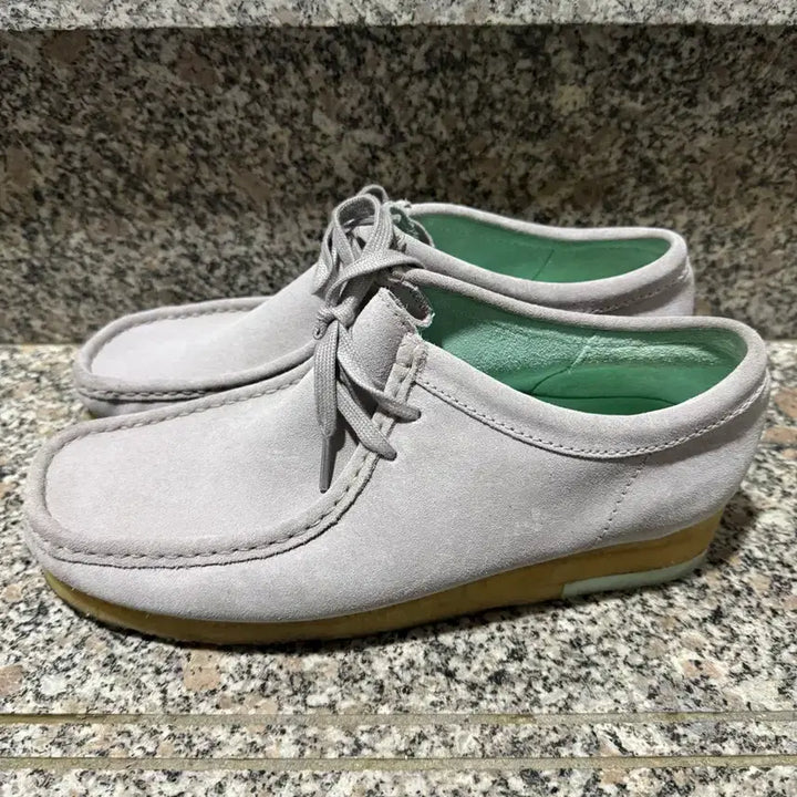 [BUNJANG] Clarks Wallabee Mint Lilac Shoes / 클락스 왈라비 8 사이즈 신형 265-270 민트 라일락 (거의새것!)