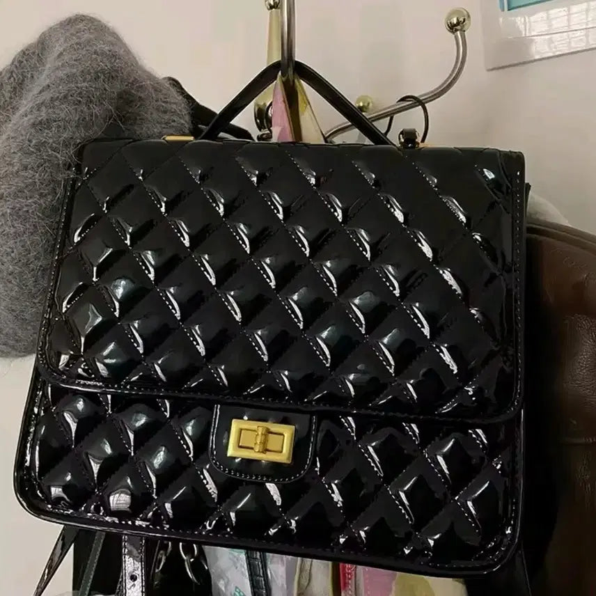 [BUNJANG] Black Quilted Tote Bag / [새상품/빠른발송] 블랙 에나멜 퀼팅 토트백 숄더백 백팩 가방