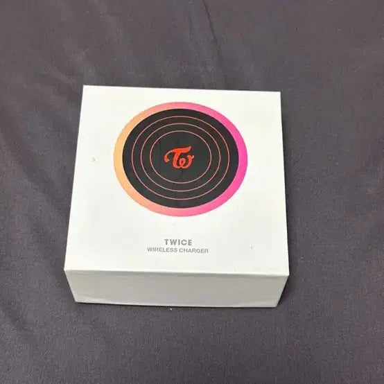 [BUNJANG] TWICE Wireless Charger / 트와이스 무선 충전기