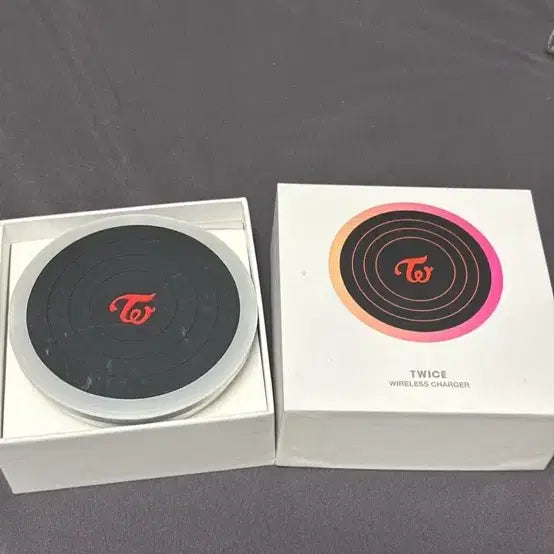 [BUNJANG] TWICE Wireless Charger / 트와이스 무선 충전기