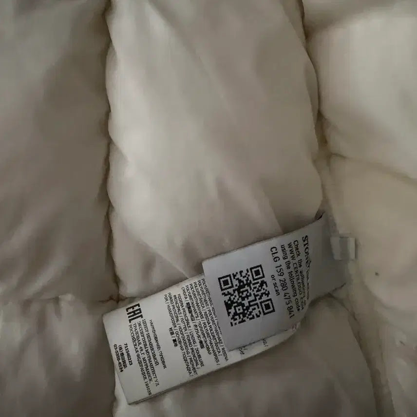 [BUNJANG] Stone Island Crinkle Reps White Padded Jacket (S) / 스톤아일랜드 크링클립스 화이트 패딩 s