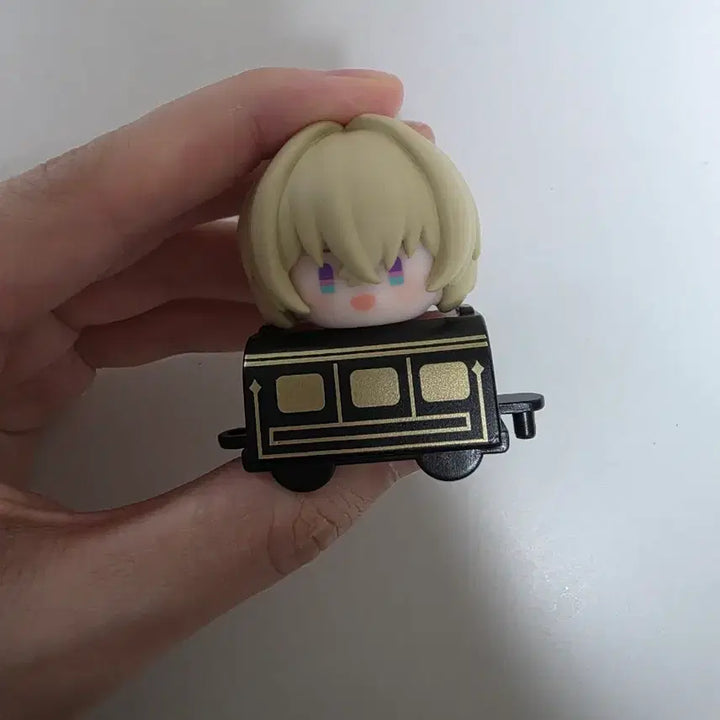 [BUNJANG] Honkai Star Rail Aventurine Kakavasha Train Figure Mini / 붕괴 스타레일 어벤츄린 카카바샤 열차 피규어 미니