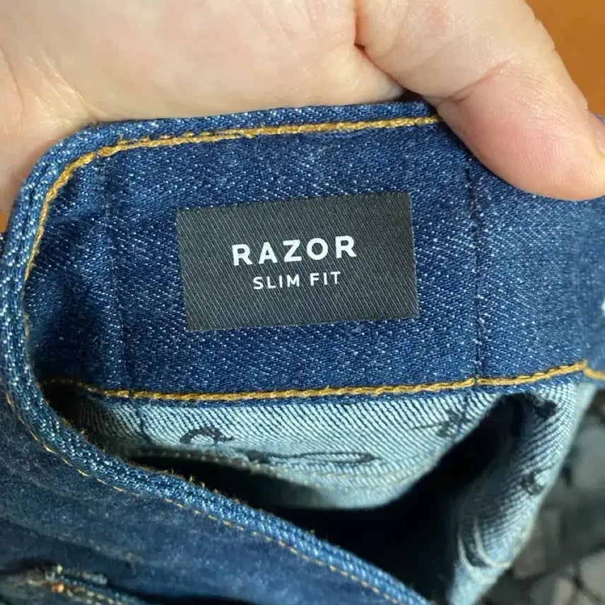 [BUNJANG] DENHAM RAZOR Denim Pants / [DENHAM] 덴햄 RAZOR 데님팬츠 32사이즈