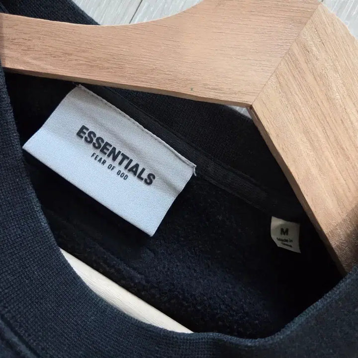 [BUNJANG] Fear of God Essentials Sweatshirt / 피어오브갓  에센셜  맨투맨