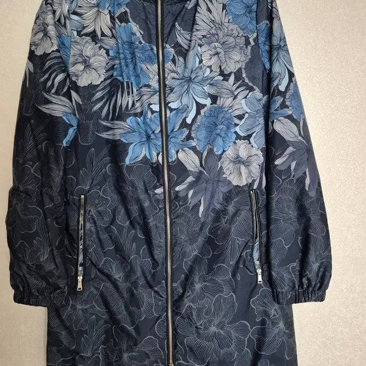 [BUNJANG] Oillily Reversible Windbreaker Jacket / 오일릴리 바람막이 양면