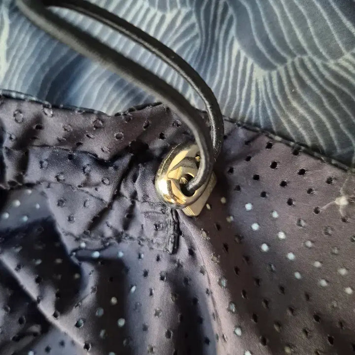 [BUNJANG] Oillily Reversible Windbreaker Jacket / 오일릴리 바람막이 양면