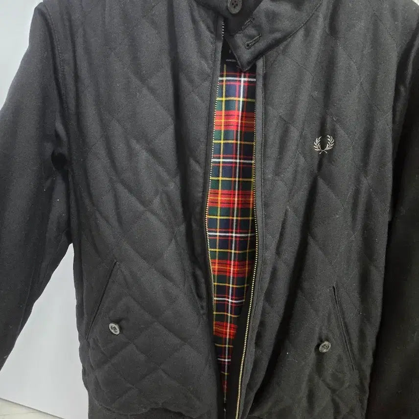 [BUNJANG] Fred Perry Black Quilted Jacket / 프레드페리 블랙 퀼팅 자켓