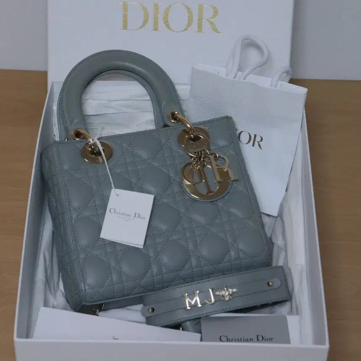 [BUNJANG] Dior Lady Dior Small Stone Gray Handbag / 디올 레이디백 스몰 스톤 그레이