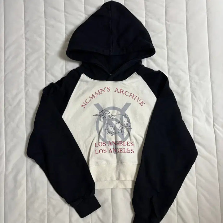 [BUNJANG] Noihmanner Crop Hoodie / 노이커먼 크롭 후드티