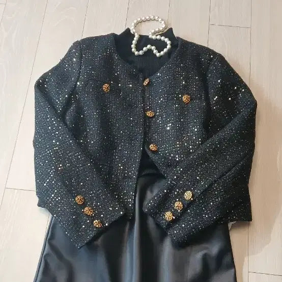 [BUNJANG] Black Tweed Pearl Jacket / 블랙 트위드 금장 단추 펄자켓