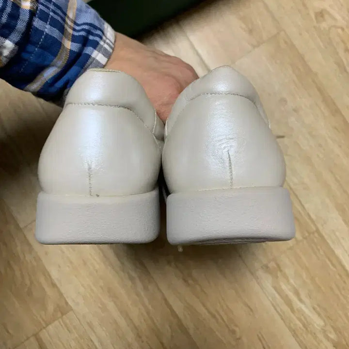 [BUNJANG] SAS Shoes Ivory Sneakers / 싸스 신발 240 미착용