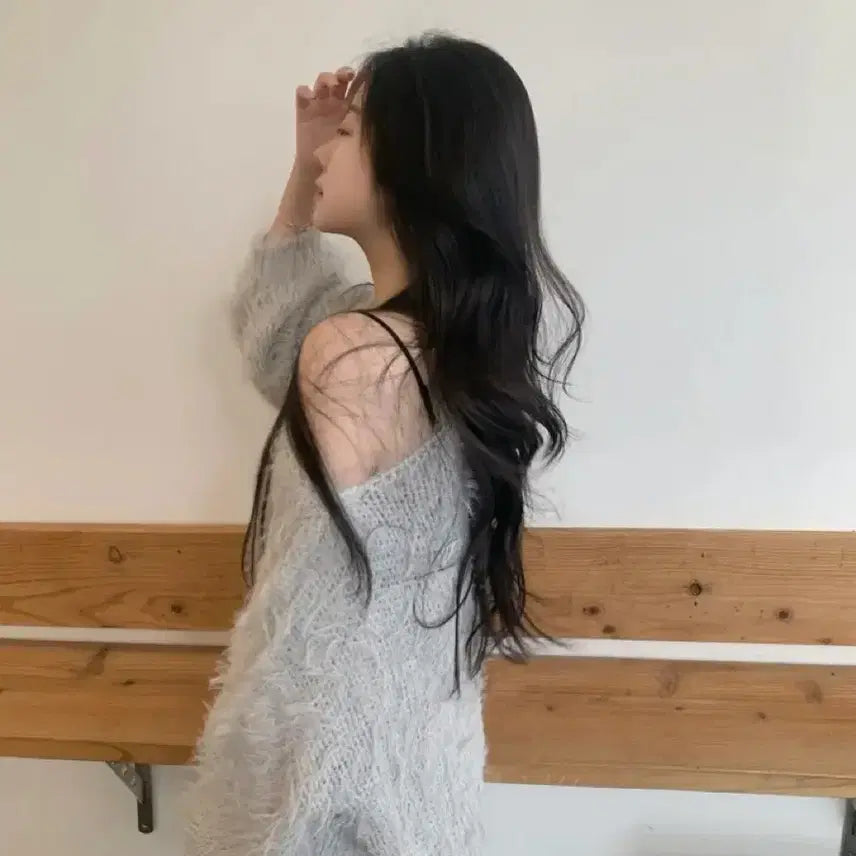 [BUNJANG] Unbalanced Off-Shoulder Knit Top / 새상품)언발오프숄더 여신 니트