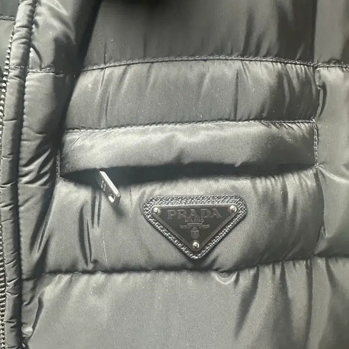 [BUNJANG] Prada Padded Vest 50 / 프라다 패딩조끼 베스트 50