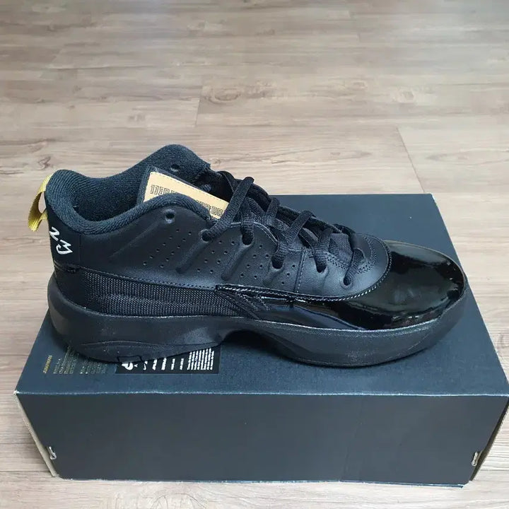 [BUNJANG] Jordan Max Aura 7 Sneakers / (새제품)조던 맥스 아우라7 275