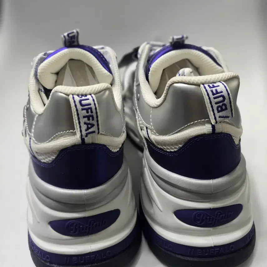 [BUNJANG] Buffalo Triplet Sneakers / Buffalo 트리플렛 스니커즈. 새상품