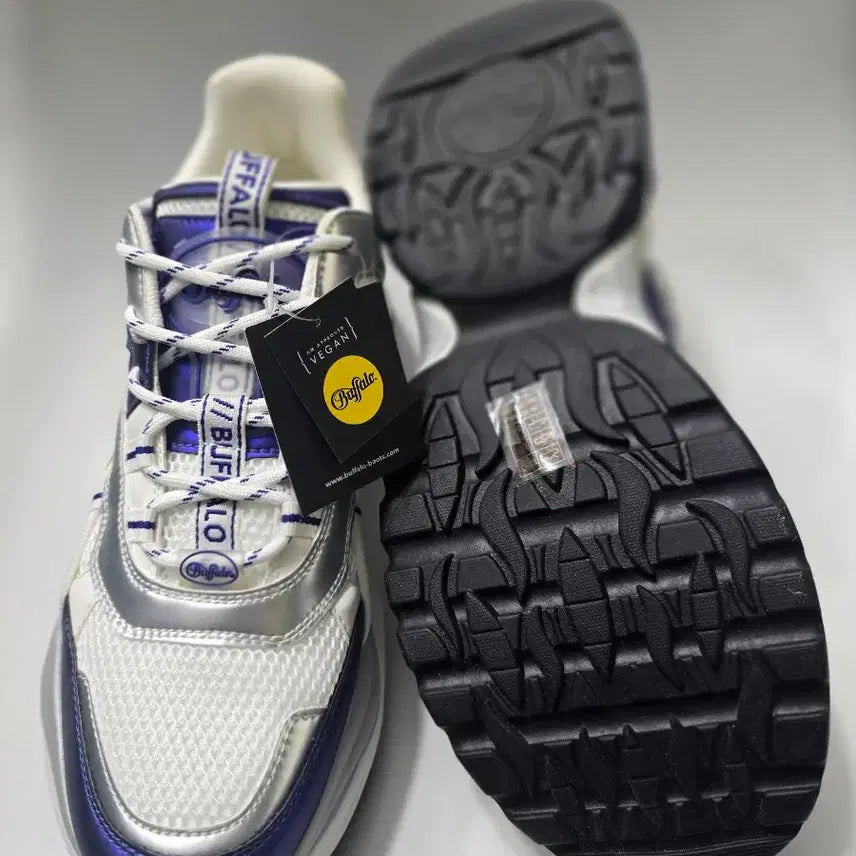 [BUNJANG] Buffalo Triplet Sneakers / Buffalo 트리플렛 스니커즈. 새상품