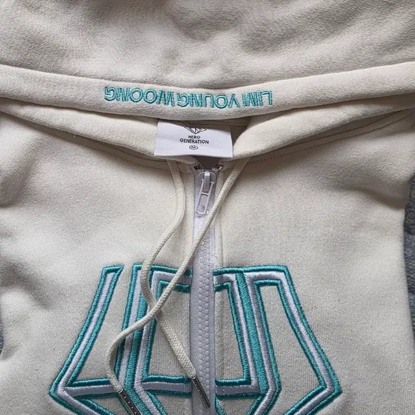 [BUNJANG] Lim Young Woong HERO Hoodie Zip-up / 임영웅 HERO  후드집업