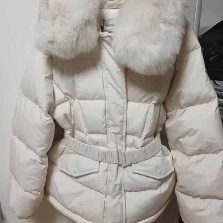 [BUNJANG] NICE CLAUP Ivory Fur Collar Short Padding 66 Size (Sealed) / 나이스클랍 아이보리 퍼 카라 숏패딩 66사이즈 (미착용 새상품)