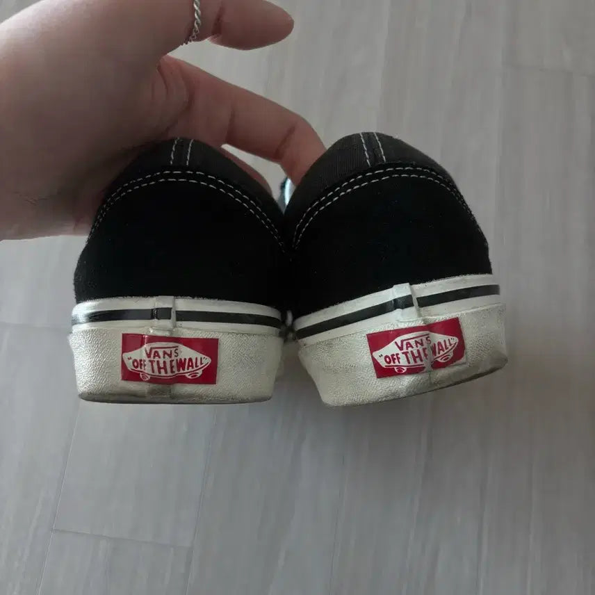 [BUNJANG] Vans Old Skool Black Sneakers / 반스 올드스쿨 블랙 250