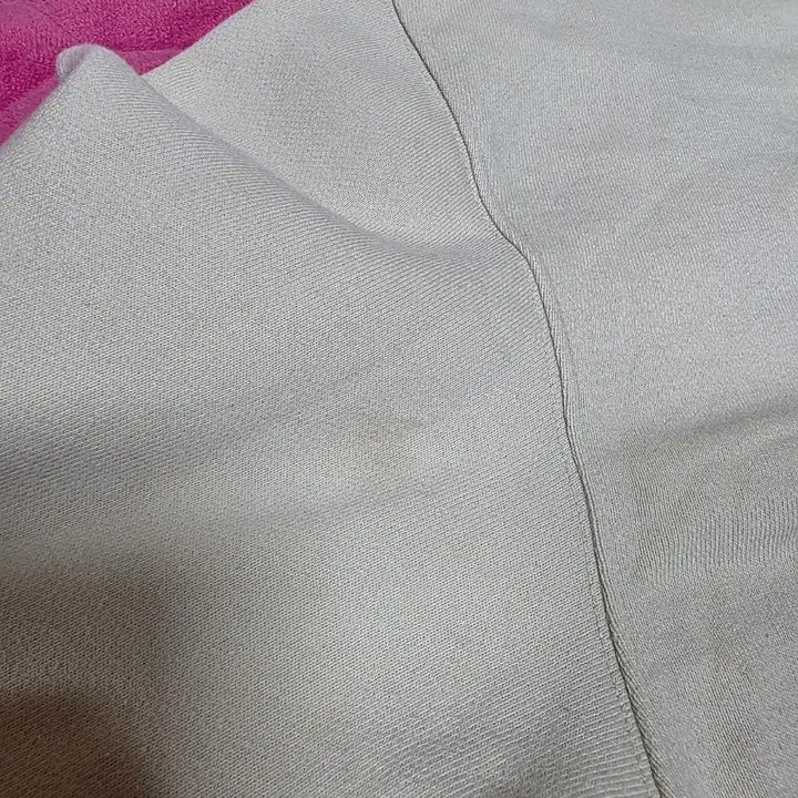 [BUNJANG] BTS Ami Sweatshirt / (ami) 아미 맨투맨