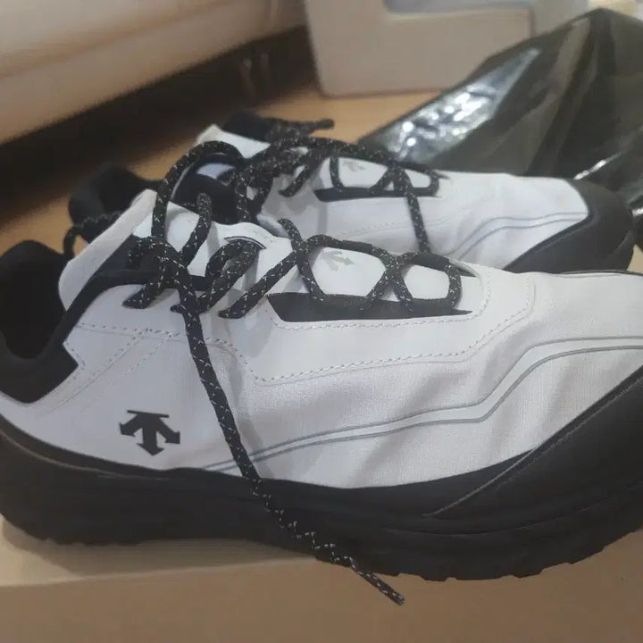 [BUNJANG] Terrain D White SR123LCR21 Sneakers / 터레인디 화이트 SR123LCR21