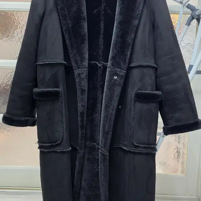 [BUNJANG] Kang Daniel Estee Mustang Long Coat / 다니엘 에스떼 무스탕 롱코트