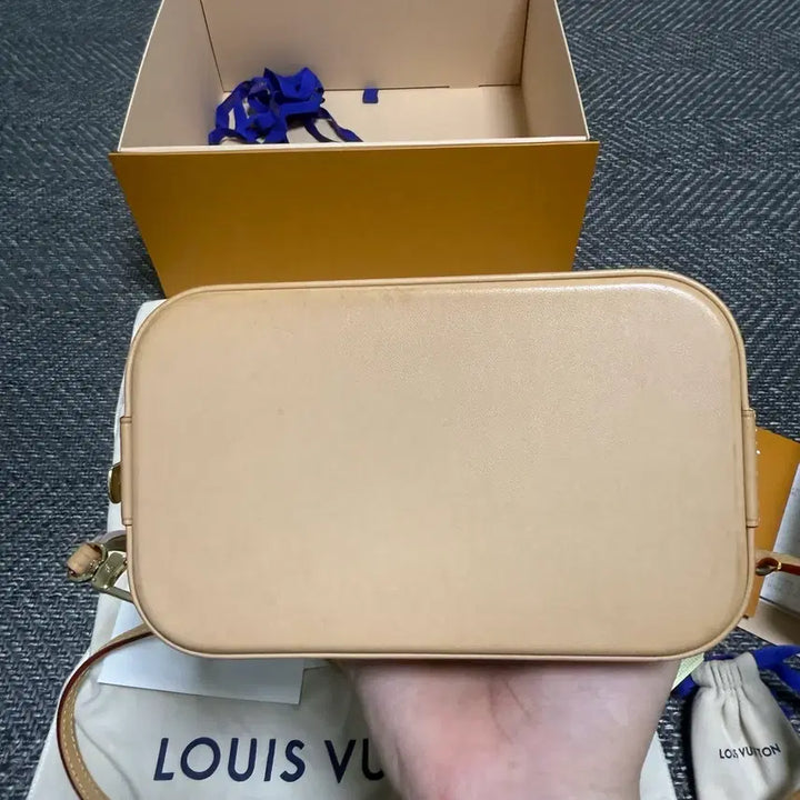 [BUNJANG] Louis Vuitton Monogram Alma Backpack / (풀구성)루이비통 모노그램 알마백팩