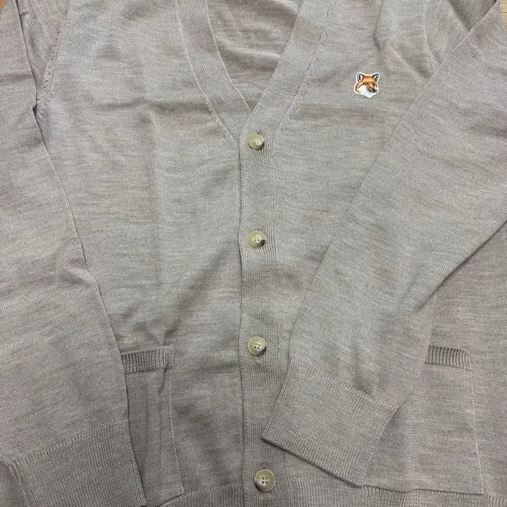 [BUNJANG] Maison Kitsune Fox Patch Cardigan Beige L Size / 메종키츠네 폭스 패치 가디건 베이지 L사이즈