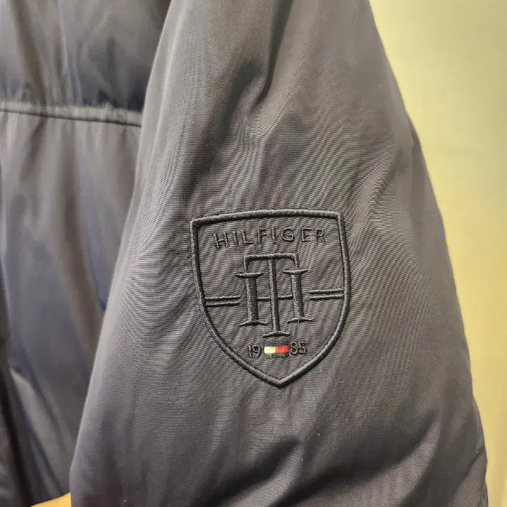 [BUNJANG] Tommy Hilfiger Navy Padded Jumper / 타미힐피거 네이비 패딩 점퍼