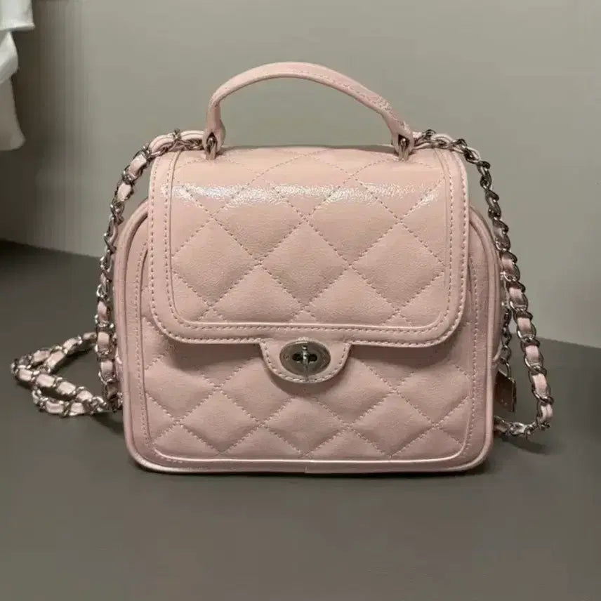 [BUNJANG] Cardinal Red Quilted Backpack / 카디널레드 투아트백  핑크