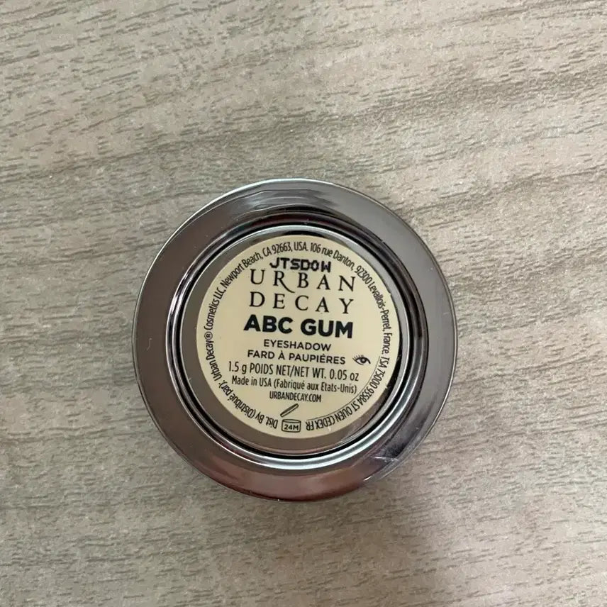 [BUNJANG] IU ABC GUM Eyeshadow / 얼반디케이 아이섀도우 ABC GUM (아이유 섀도우)