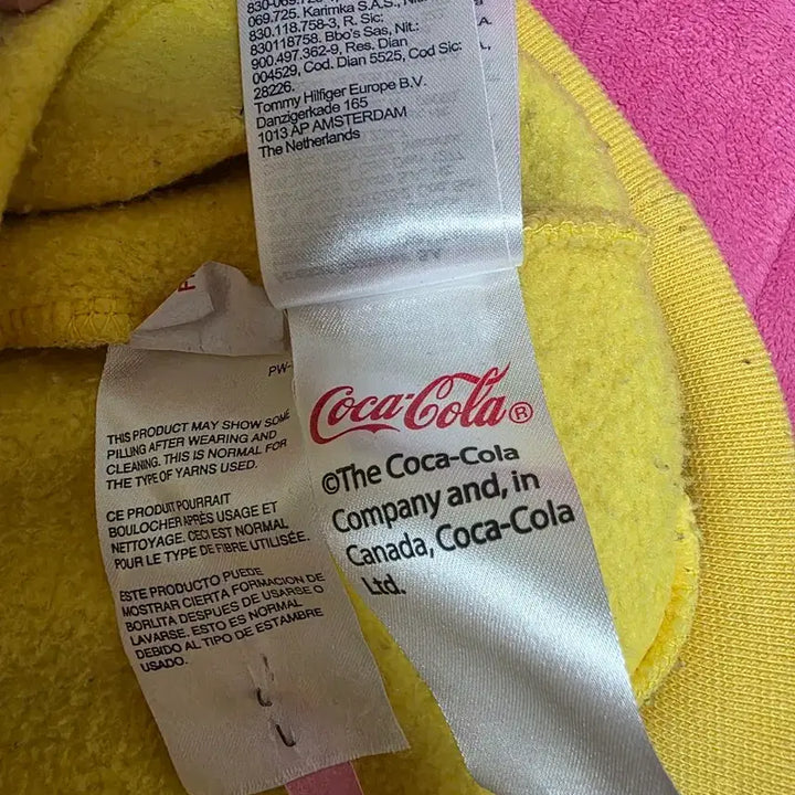 [BUNJANG] Tommy Jeans x Coca-Cola Collaboration Sweatshirt Yellow / 타미진스 코카콜라 콜라보 맨투맨 티셔츠 옐로우