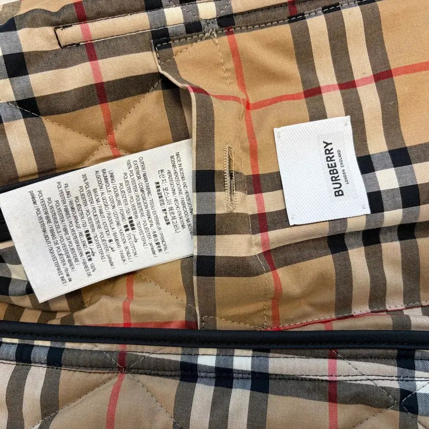 [SOLD OUT] 롯백구입 버버리 블랙 다이아몬드 퀼팅 자켓 새상품