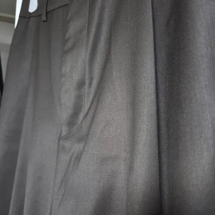 [BUNJANG] Arvan Parachute Half Banding Pants (Brown, Size 3) / 아르반 - 파라슈트 하프 밴딩 팬츠 (브라운 / 3)