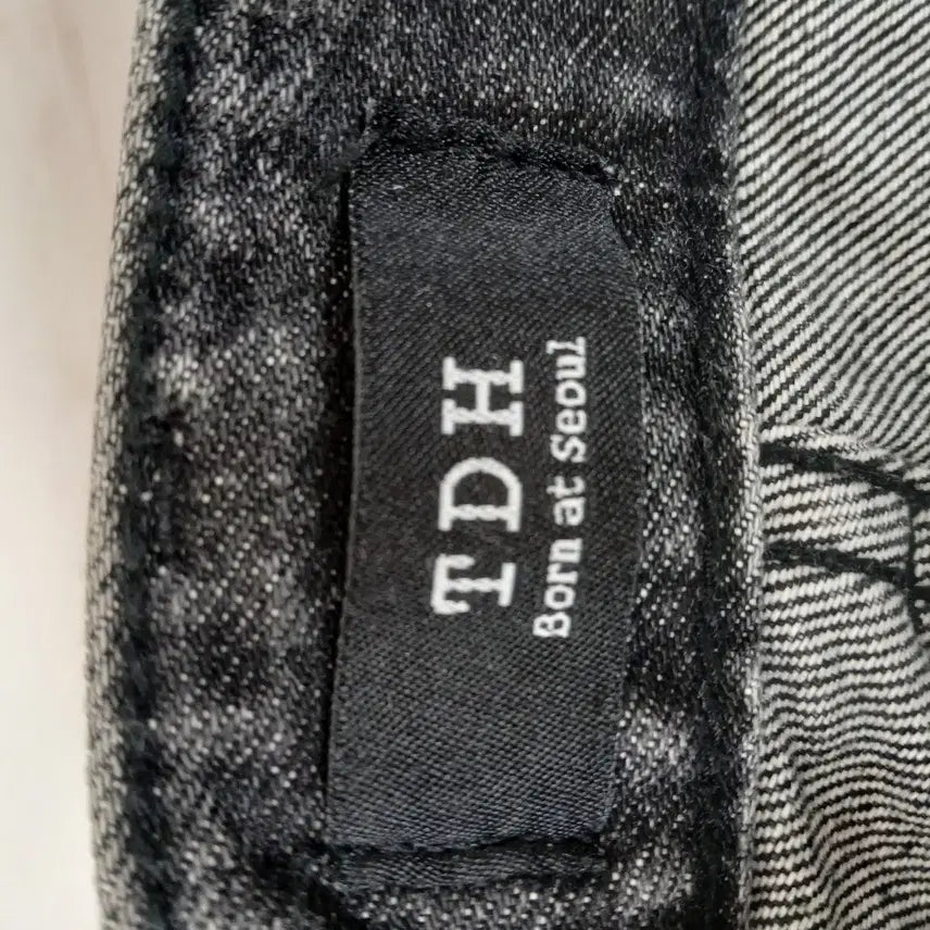 [BUNJANG] TDH Black Washed Denim Jeans (M) / TDH 남성 블랙 워싱 데님 청바지(M)