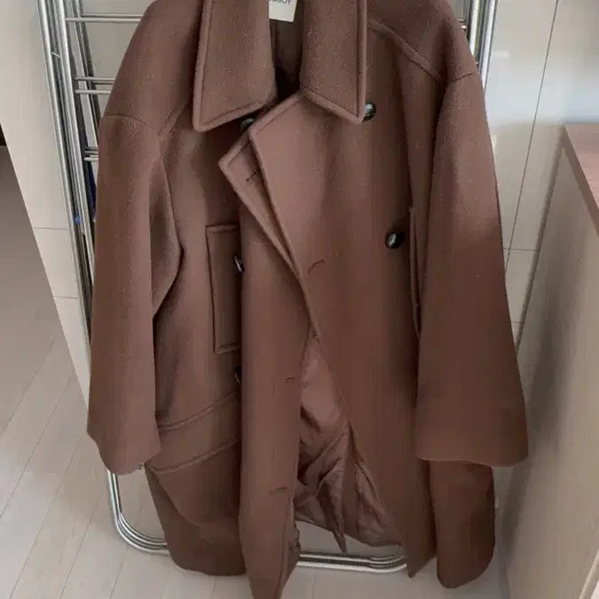 [SOLD OUT] 스튜디오 톰보이 브라운 울 코트 여성55-77