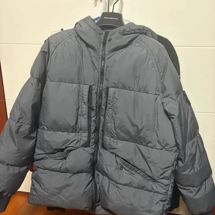 [BUNJANG] Stone Island Crinkle Laps 23FW Padded Jacket / 스톤아일랜드 크링클랩스 23fw