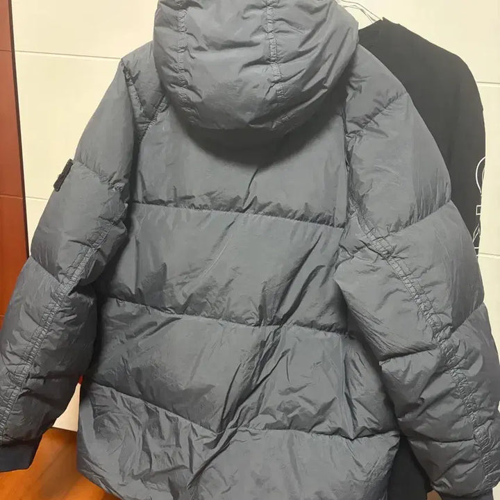 [BUNJANG] Stone Island Crinkle Laps 23FW Padded Jacket / 스톤아일랜드 크링클랩스 23fw