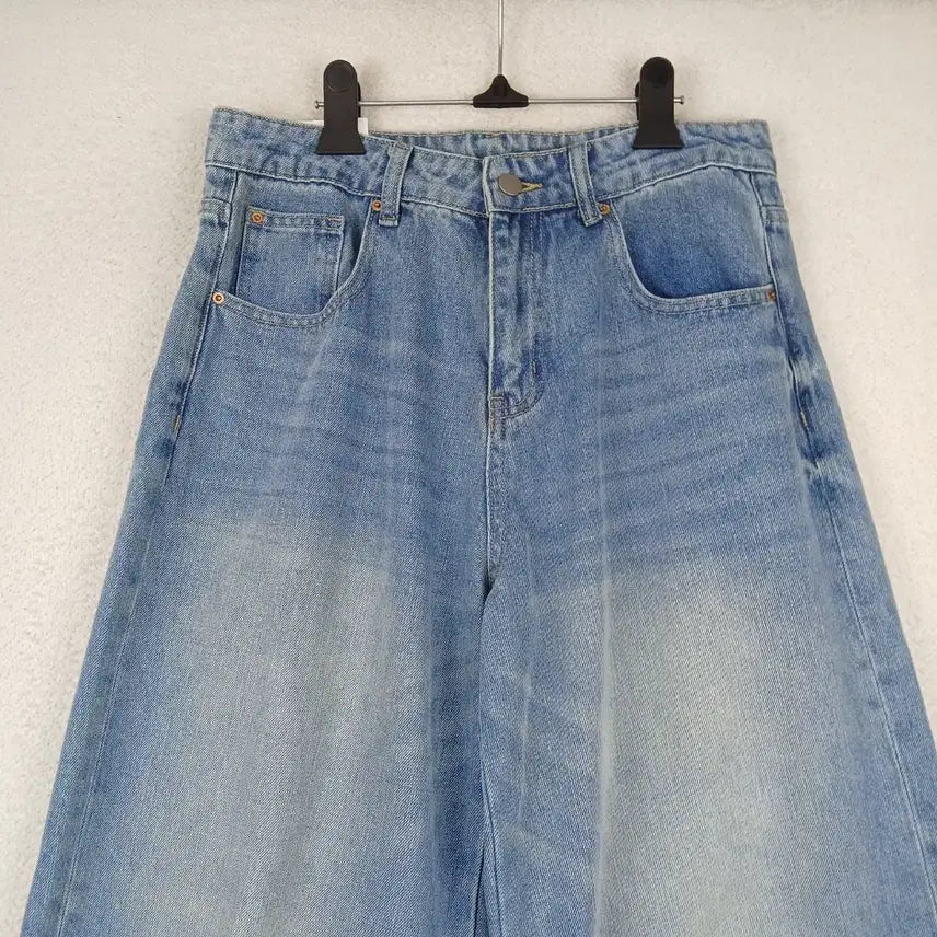 [SOLD OUT] (새상품)NMNM 여성 라이트 데님 와이드 벌룬핏 청바지(M~L)