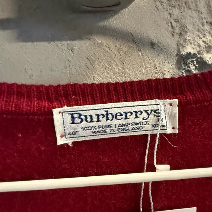 [BUNJANG] Burberry Lambswool V-neck Knit Burgundy / 버버리 BURBERRY 램스울 브이넥 니트 버건디 40