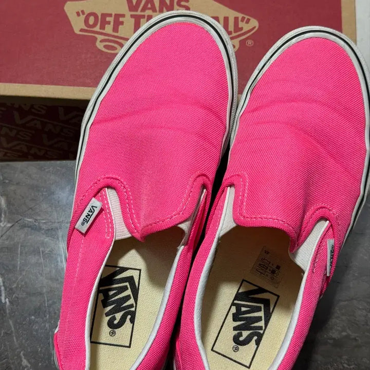 [BUNJANG] Vans Slip-On Pink Canvas Sneakers / 한정판 Vans 슬립온 (핑크 캔버스)