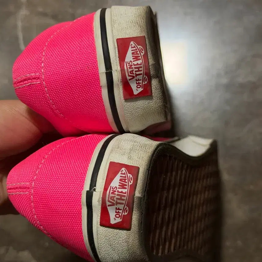 [BUNJANG] Vans Slip-On Pink Canvas Sneakers / 한정판 Vans 슬립온 (핑크 캔버스)