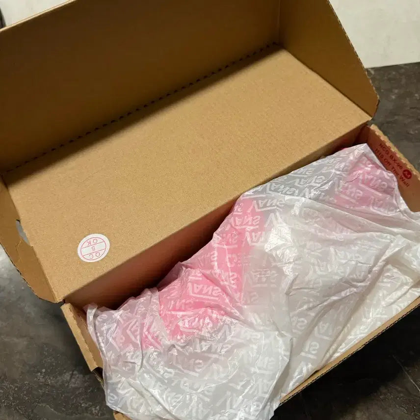 [BUNJANG] Vans Slip-On Pink Canvas Sneakers / 한정판 Vans 슬립온 (핑크 캔버스)