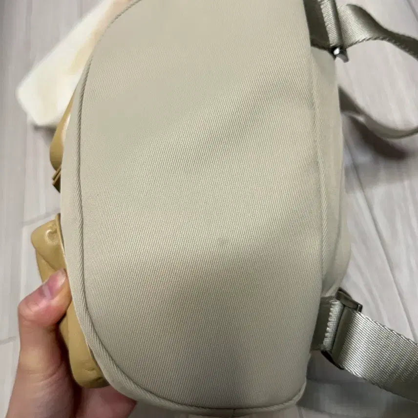 [BUNJANG] Minitmute Clo Backpack Mocha Beige / 미닛뮤트 클로 백팩 모카베이지