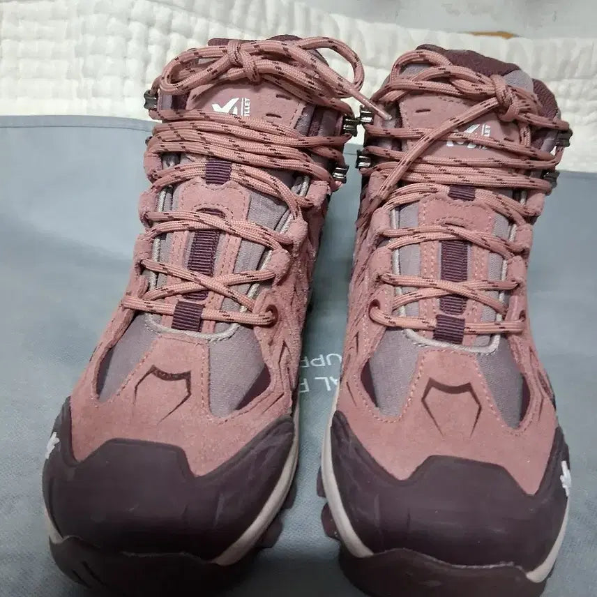 [BUNJANG] Millet Gore-Tex Hiking Boots 230mm / 등산화 230  밀레고어텍스  새상품