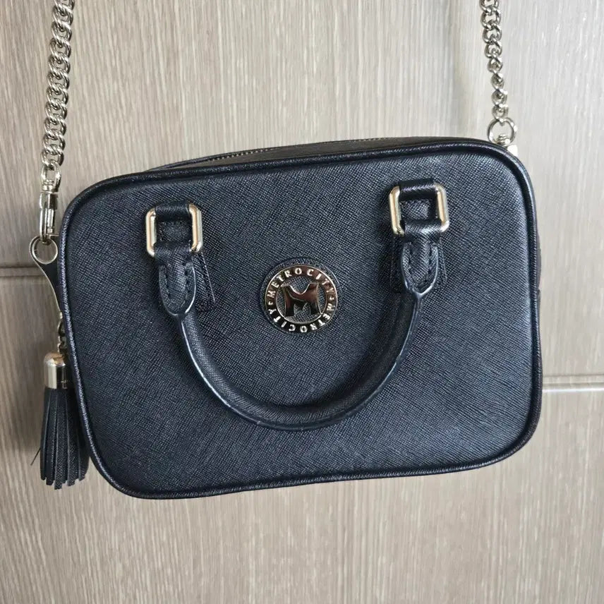 [BUNJANG] Metrocity Mini Chain Crossbody Bag / 메트로시티 미니 체인 크로스백