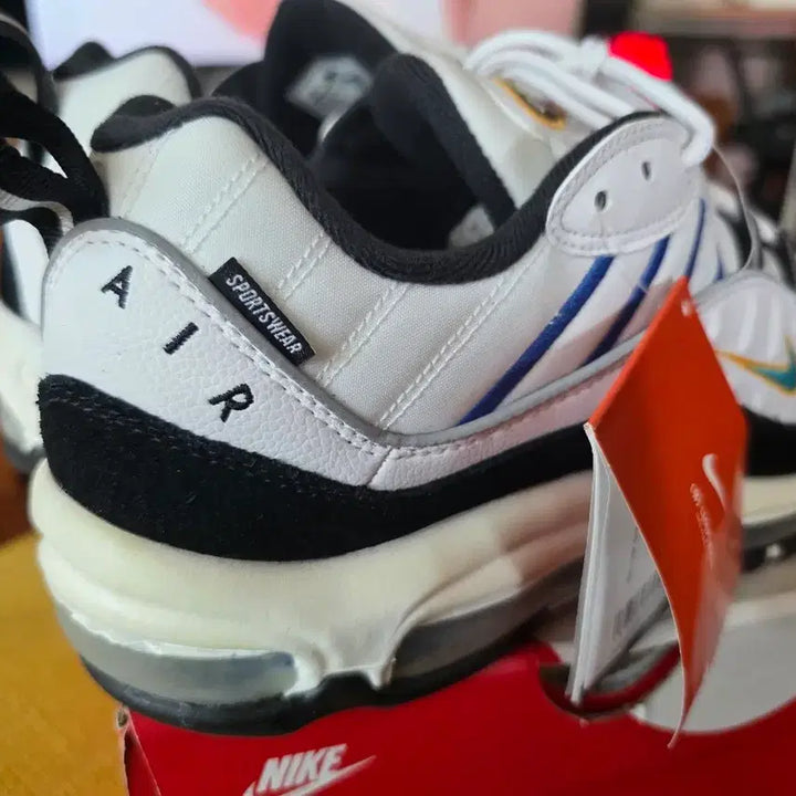 [BUNJANG] Nike Air Max 98 Premium White Teal Nebula University Gold Sneakers / 나이키 에어맥스 98 프리미엄 화이트 틸 네뷸라 유니버시티 골드