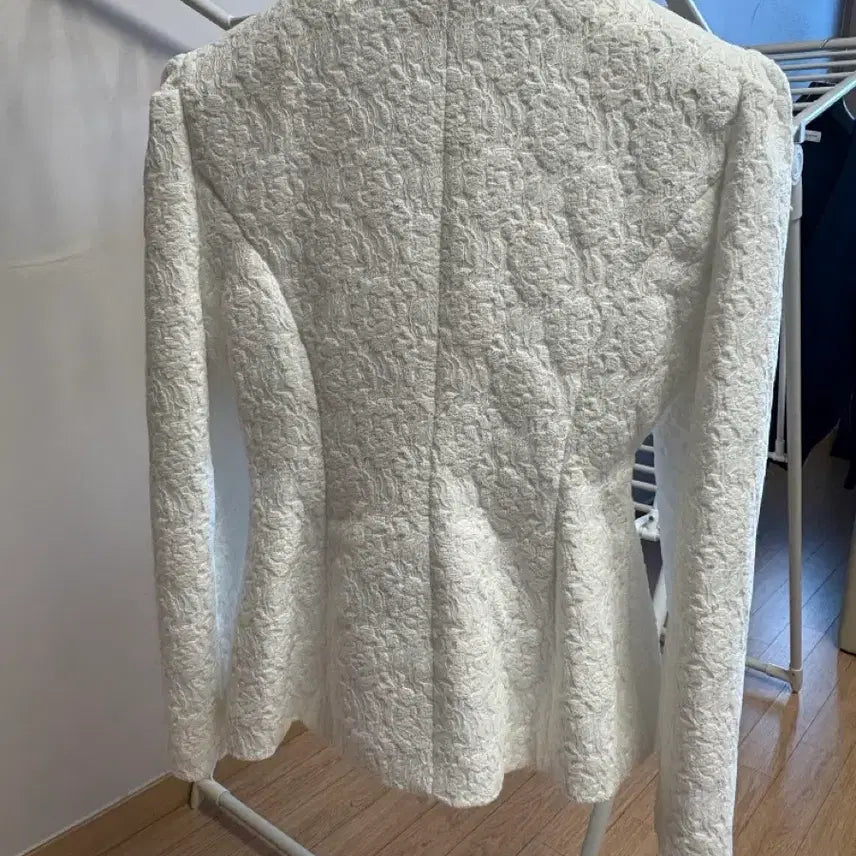 [BUNJANG] DINT Rose Jacquard Jacket / 딘트 로즈 쟈가드 자켓