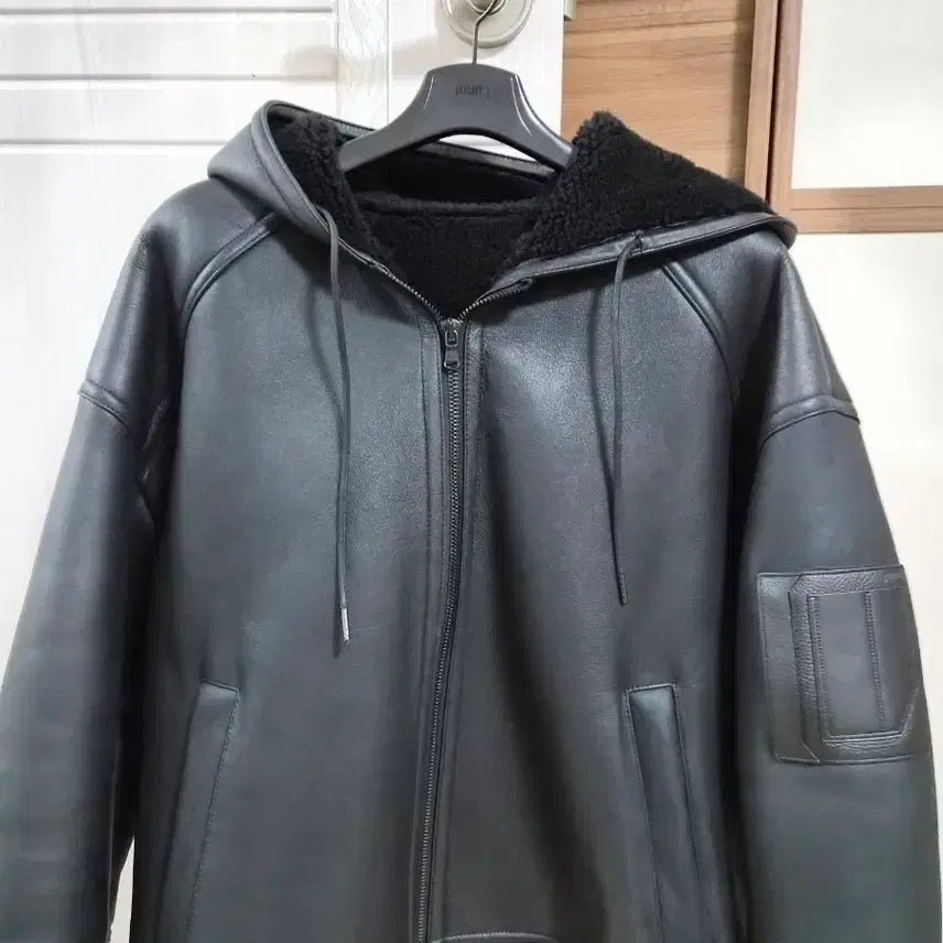 [BUNJANG] Jun Ji Hooded Mustang 46 Size / 준지 후드무스탕 46 사이즈
